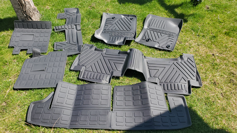 Toyota 4 runner 7pcs mat set. 2010 to 2023 thumbnail