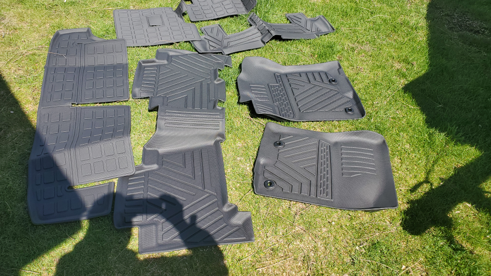 Toyota 4 runner 7pcs mat set. 2010 to 2023 image indicator(2)