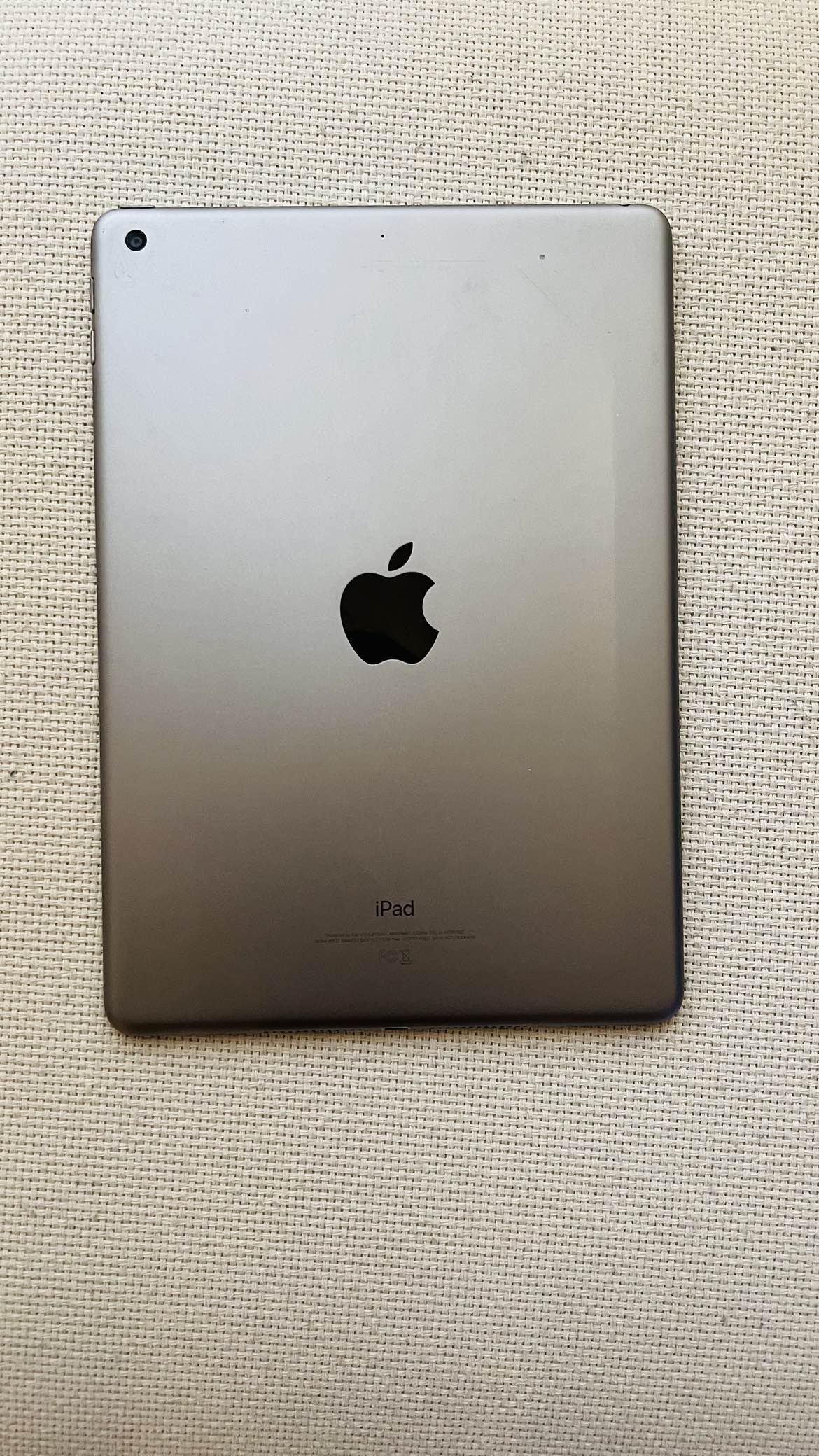 iPad 5th Generation 128GB Space Grey image indicator(5)