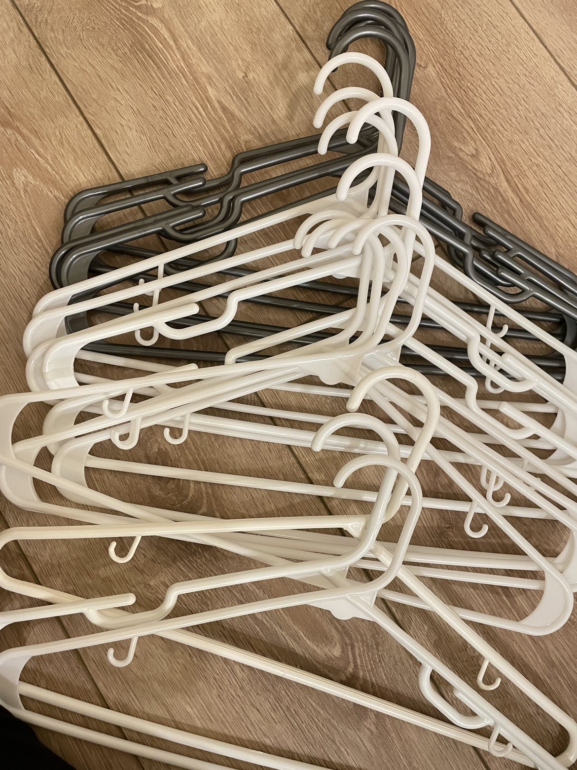 Non-slip Hangers /shoes rack / laundry bag and more! - photo 4