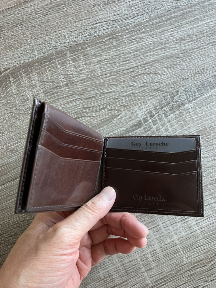 Brand new leather wallet by Guy Laroche Paris image indicator(4)