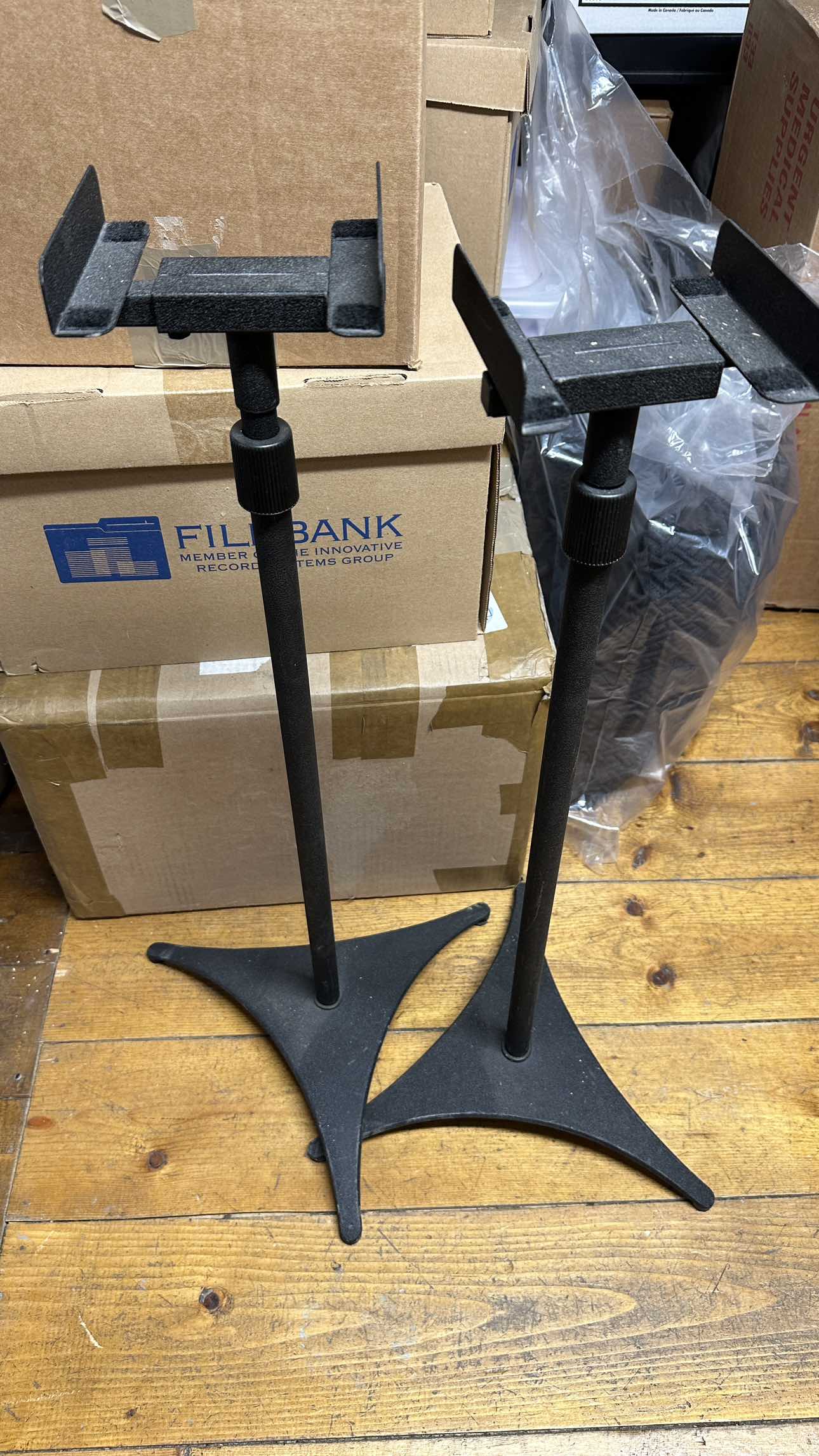 Kenwood speakers including stands image indicator(4)