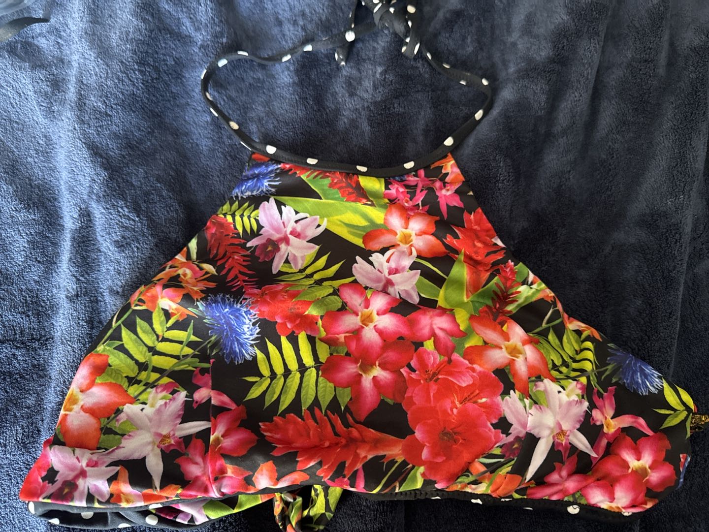 #freecycle🥕 Women’s size small tankini swim top size small thumbnail