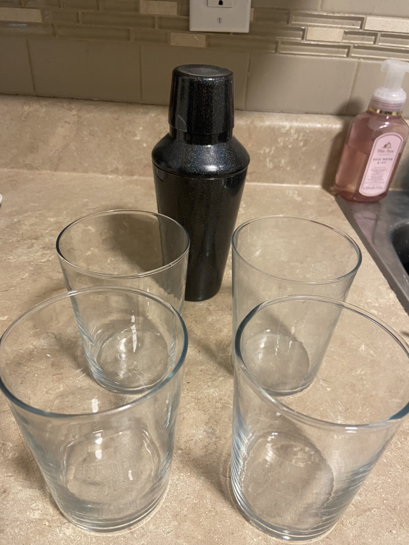 Cocktail Set with glasses and shaker thumbnail