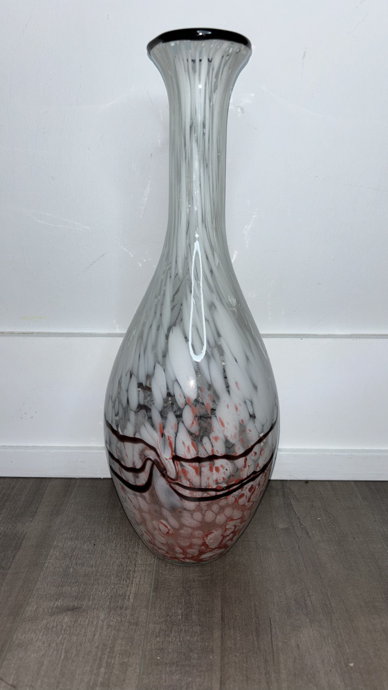 Beautiful Marbled Vase image indicator(2)