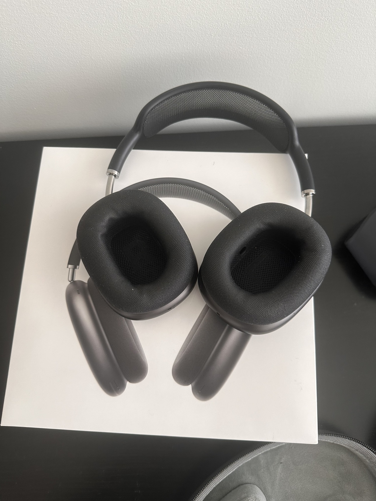 Like new Apple AirPod max space grey - photo 2