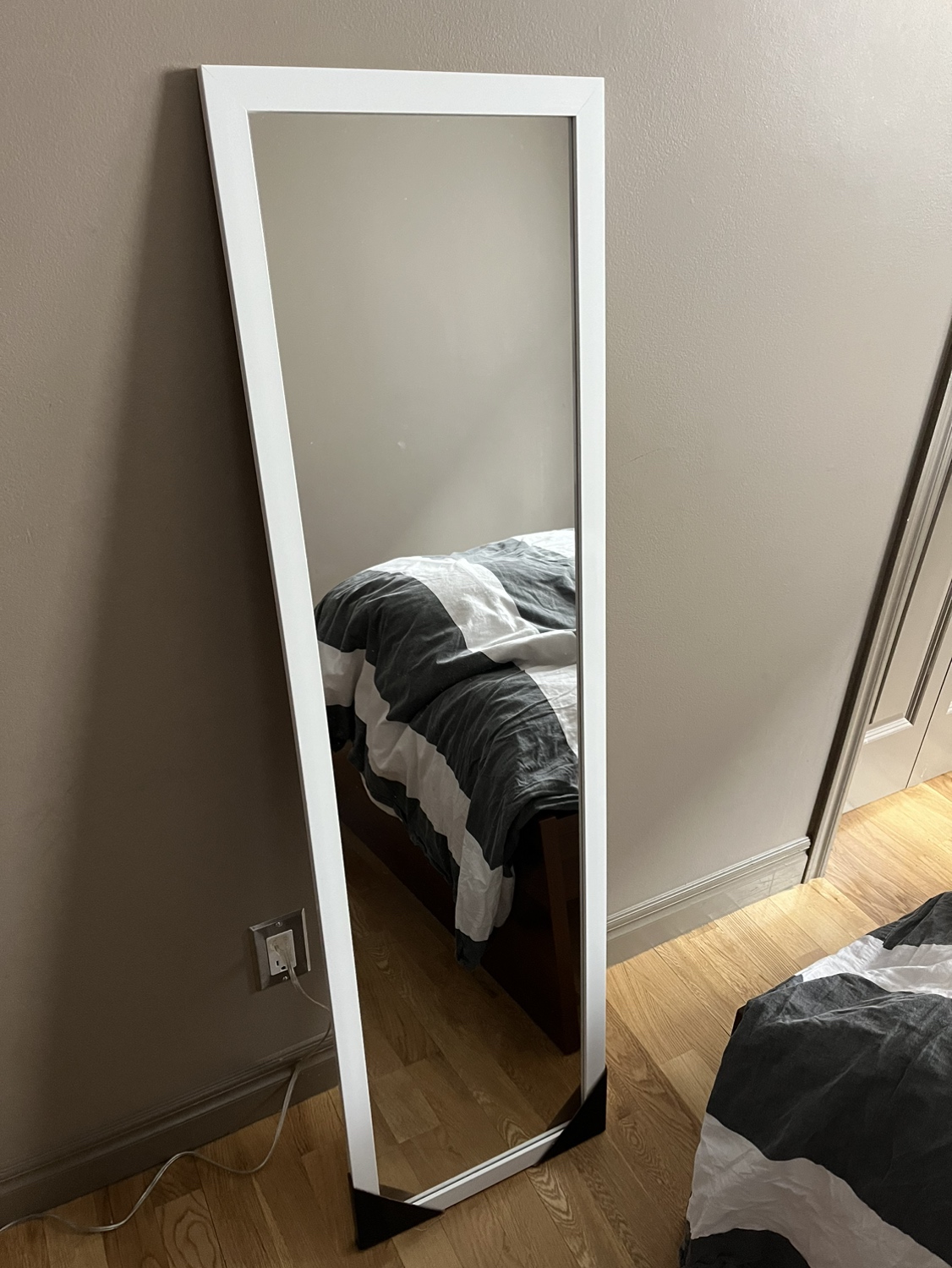 Mirror thumbnail