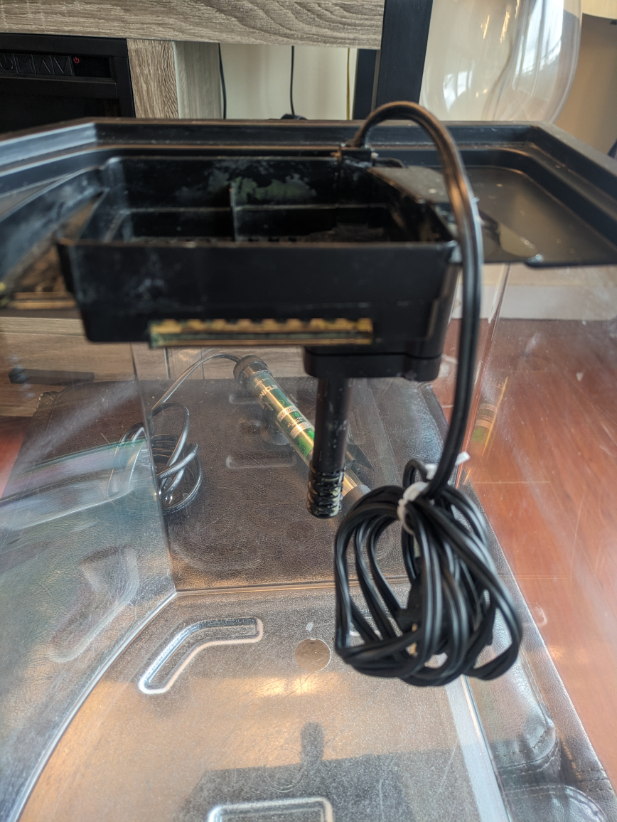 Aqueon MiniBow 5 Aquarium and more image indicator(3)