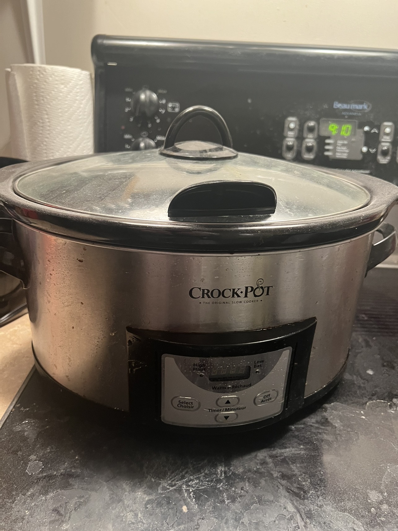 ***leaving Canada sale*** Crockpot thumbnail