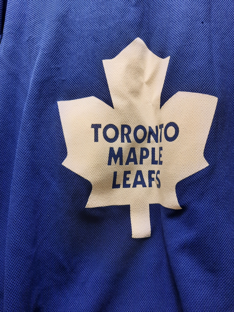 Toronto Maple leafs jersey size 2X image indicator(2)