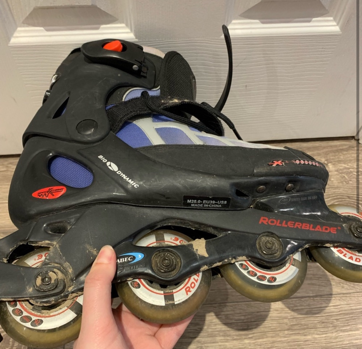 Women's size 8 rollerblades image indicator(2)