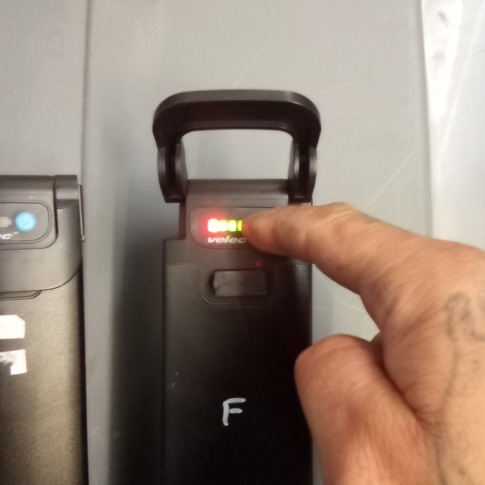 velec 72 volt while batteries gently used - photo 2