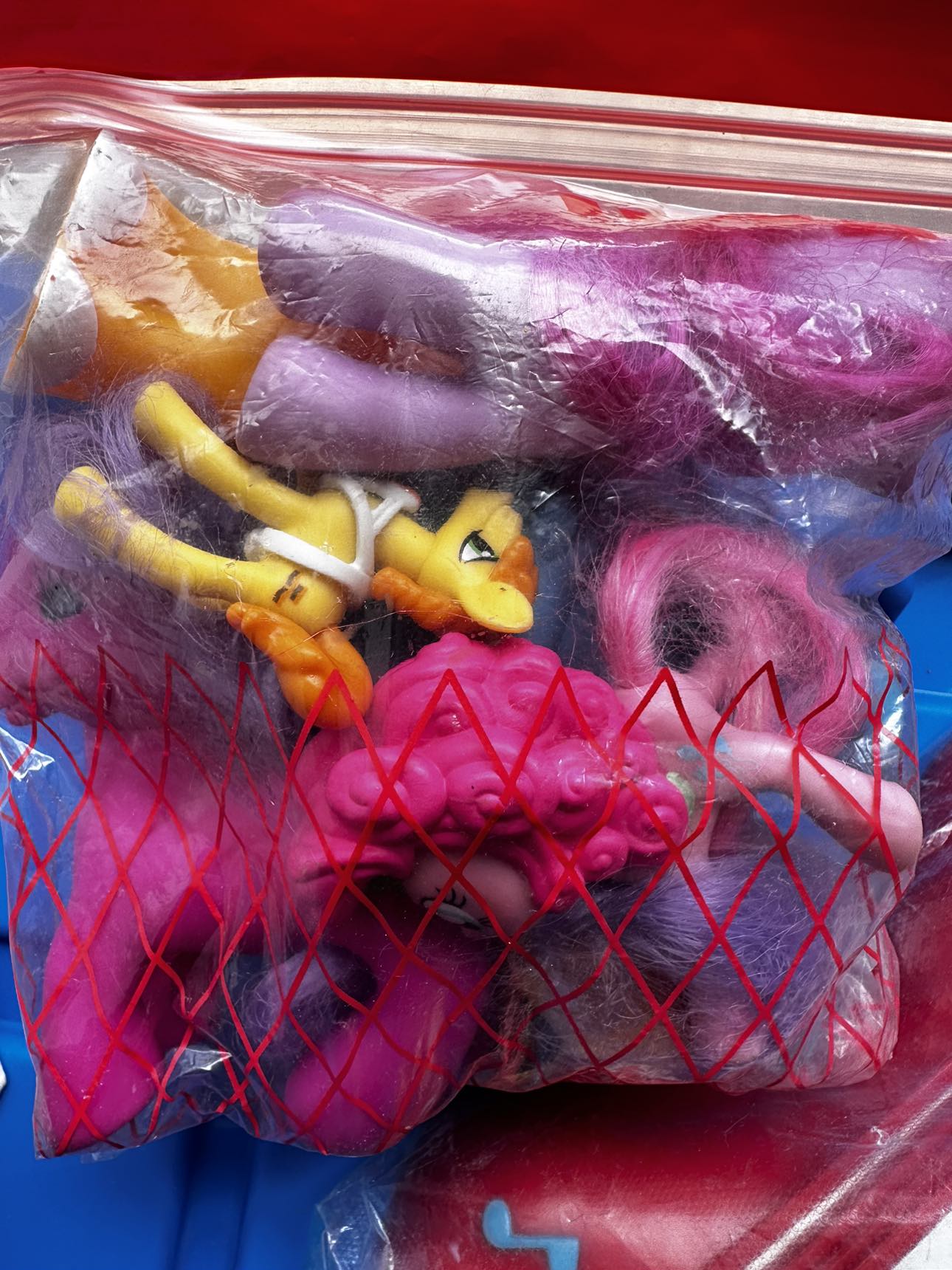 Ponies 🥕 image indicator(2)