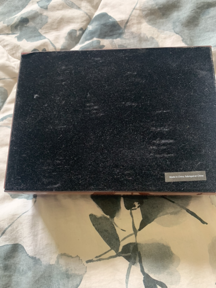 Jewelry Box with Bulldog on Top 🥕 image indicator(4)