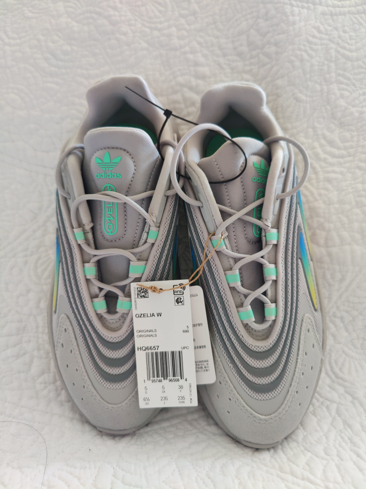 Ozelia shoes Adidas size 6.5 women - photo 3