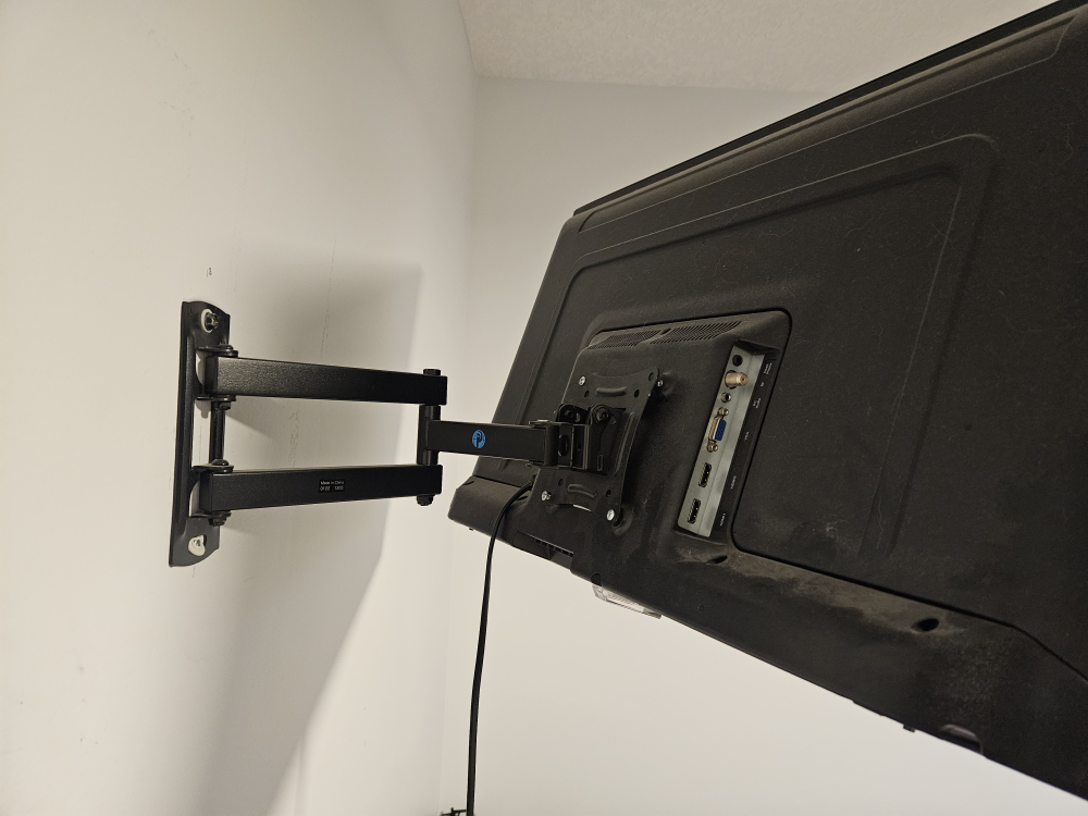 30" TV with wall mount - photo 2