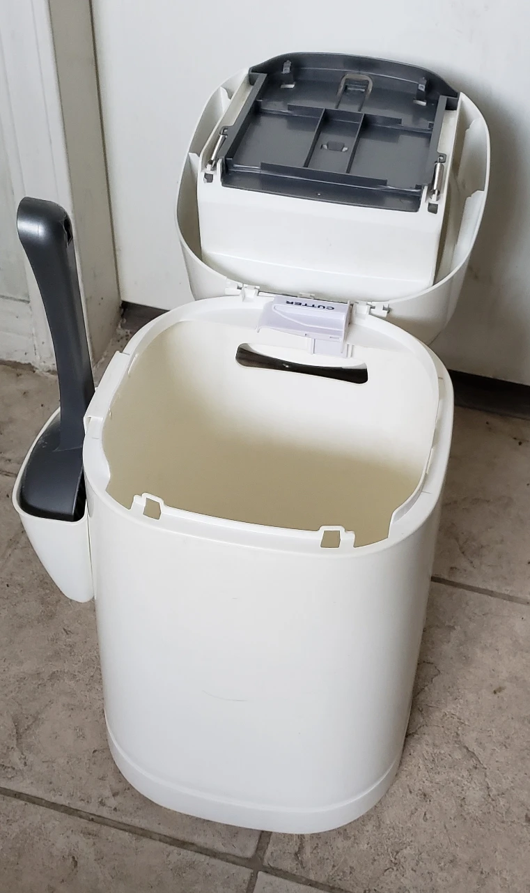 LitterLocker Cat Litter Disposal System (w/ No Refills) - photo 3