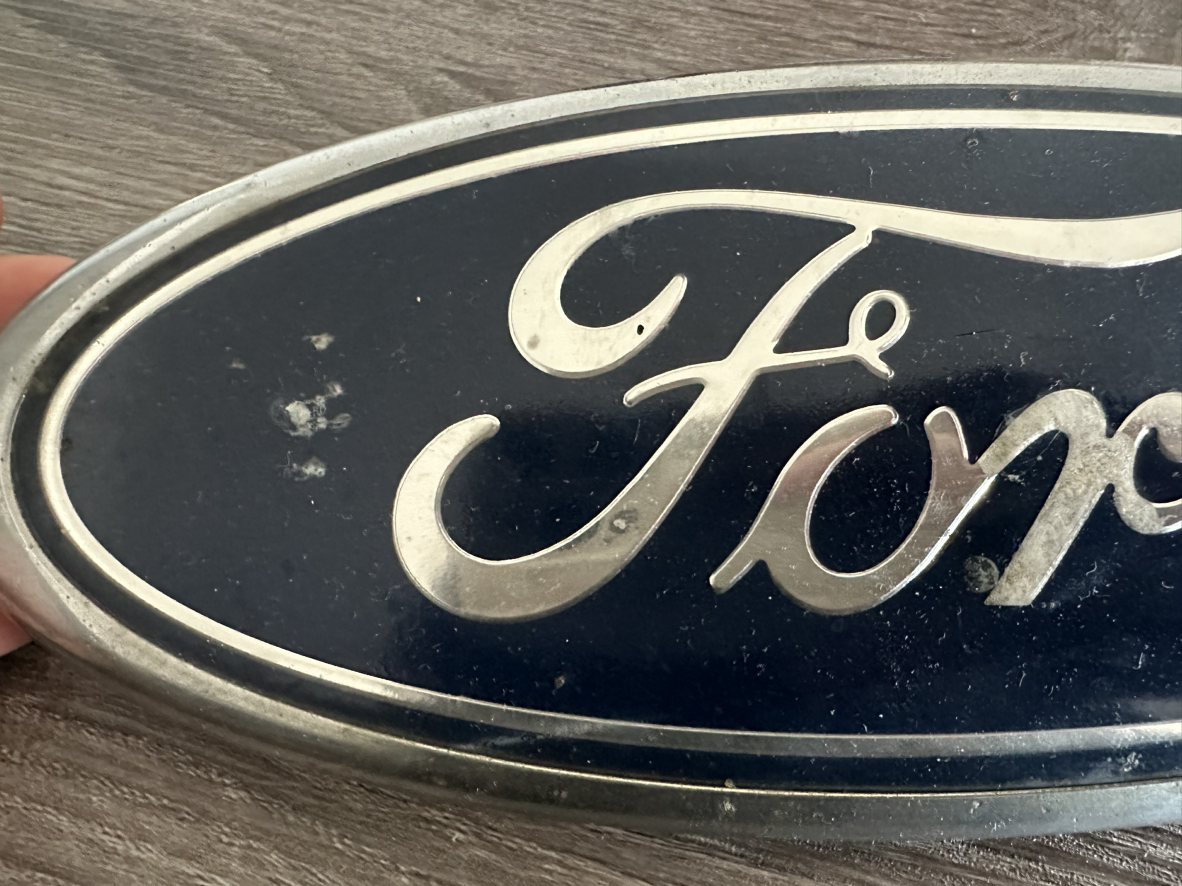 Ford Emblem - 9 inches image indicator(2)