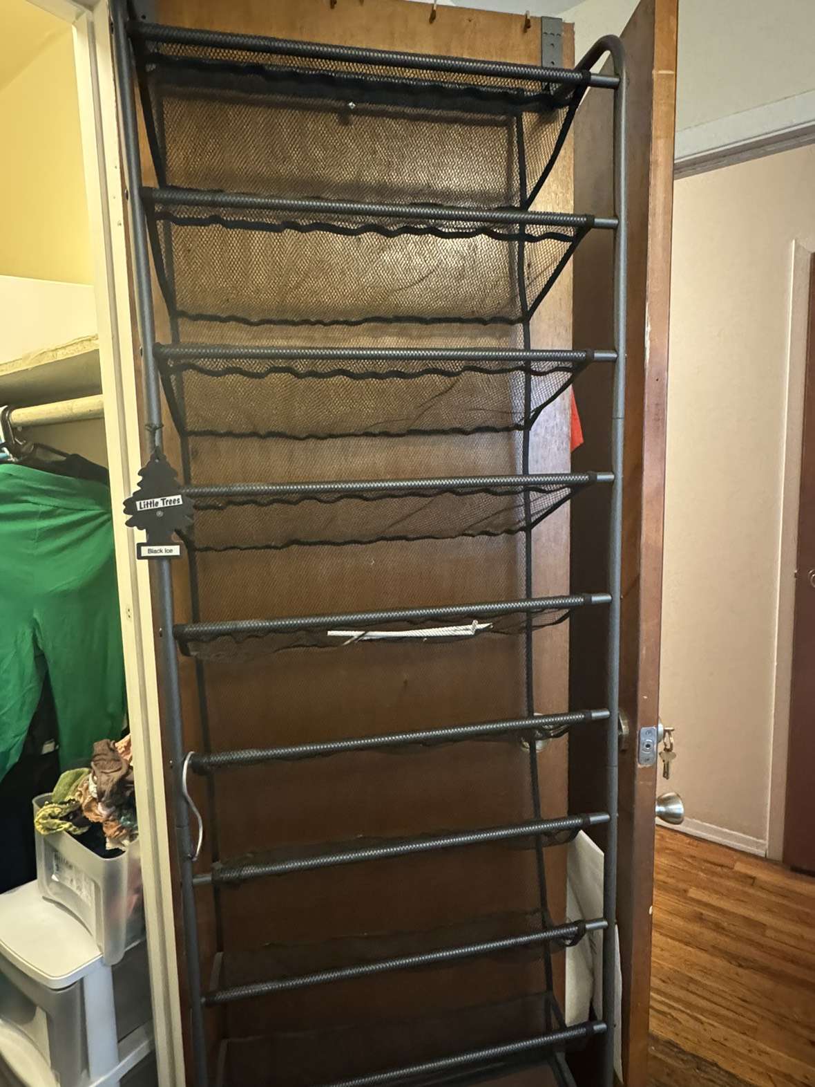 Shoes rack