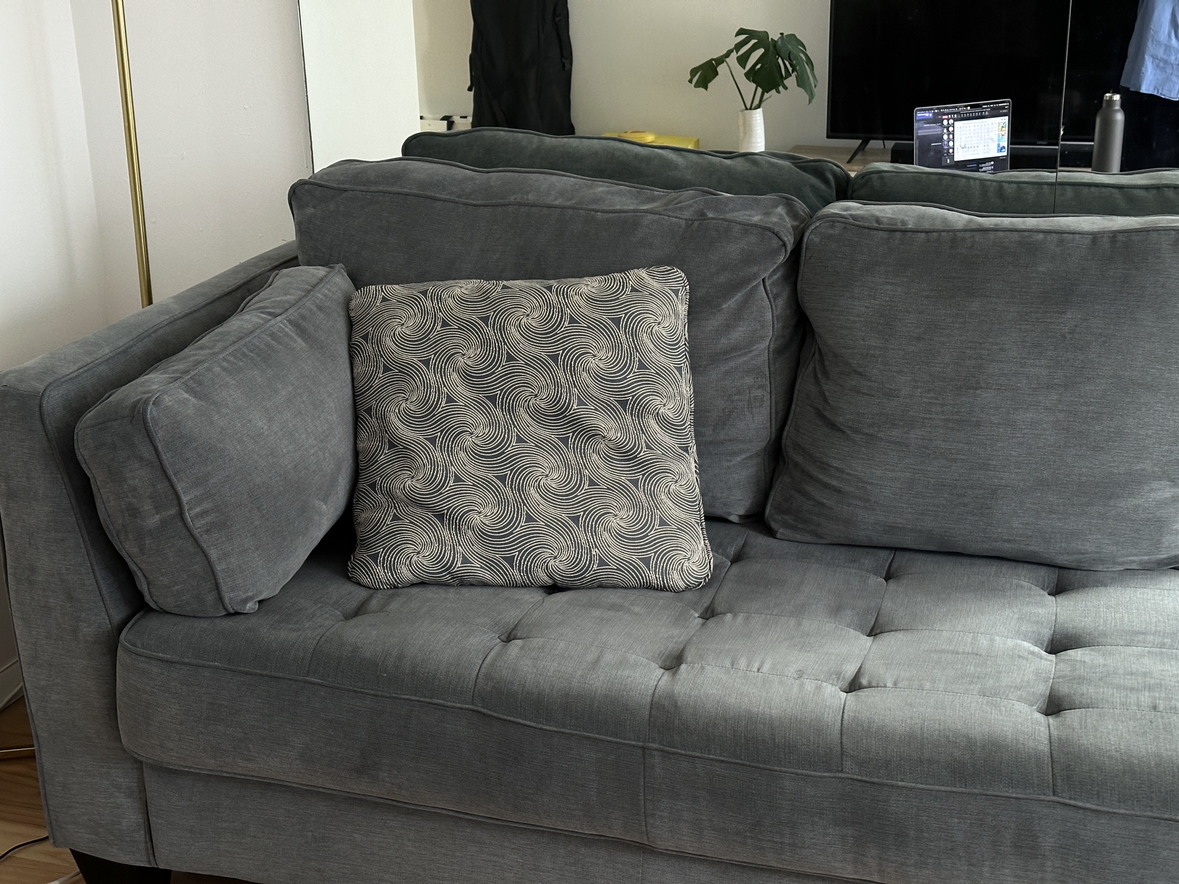 Left Arm facing Chaise Lounge Chair