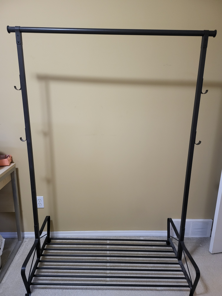 Metal clothes rack
