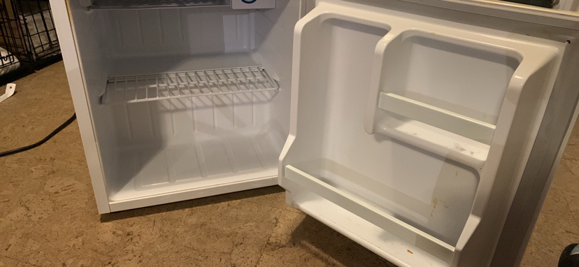 Mini fridge - photo 2