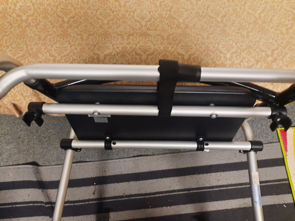 Upright Walker, Lightweight Aluminum Alloy with seat, foldable image indicator(9)