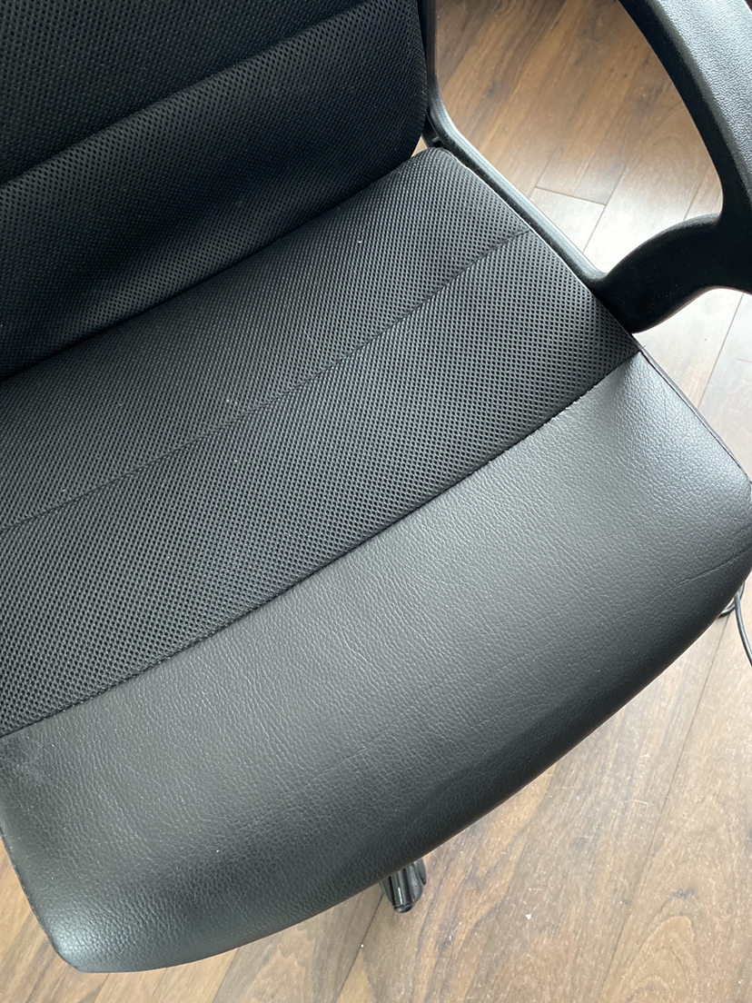 🥕 Day 3 - Item in the Furniture Office Chair image indicator(2)