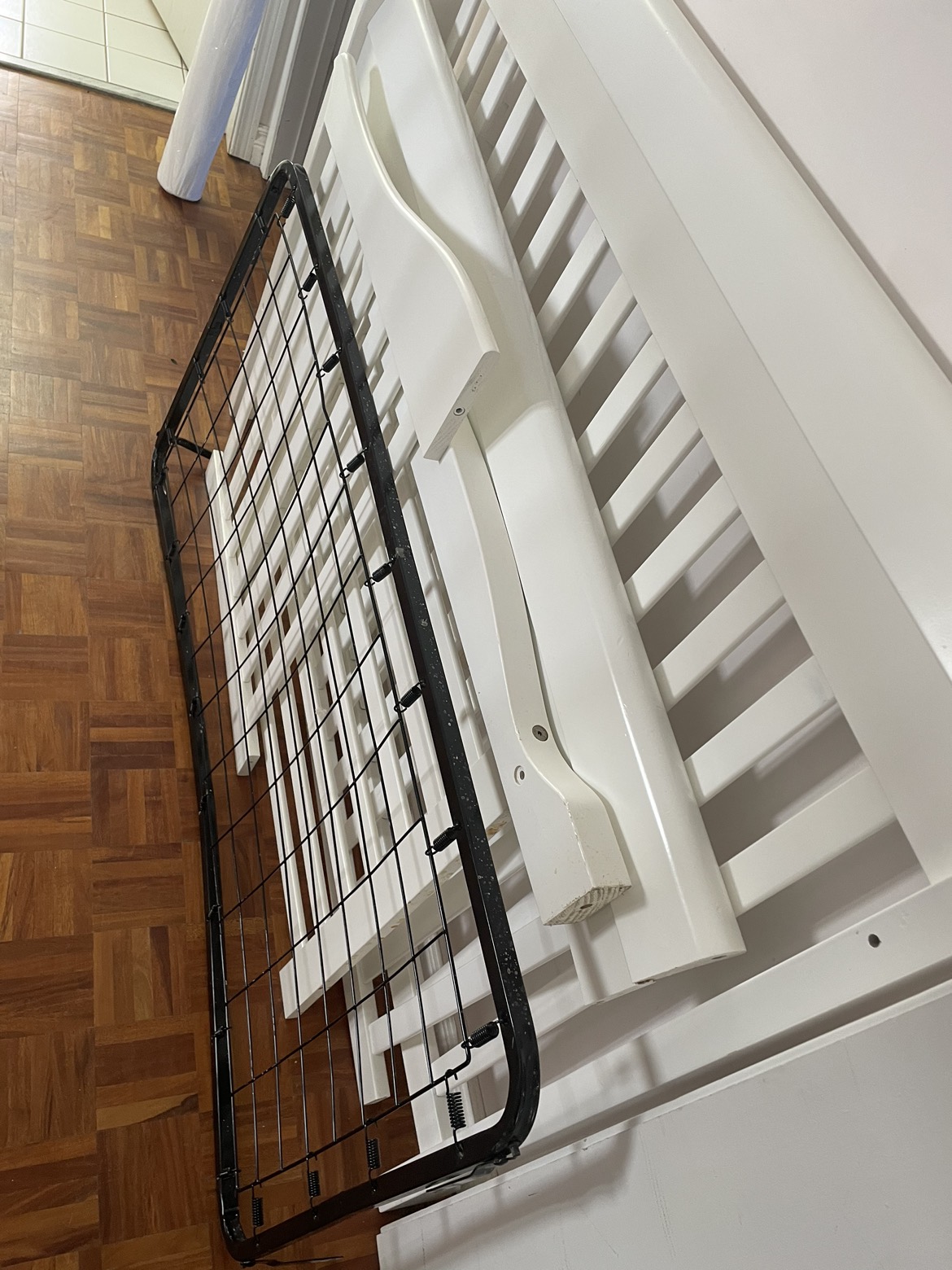 Solid Wood painted Baby crib needs mattress image indicator(5)