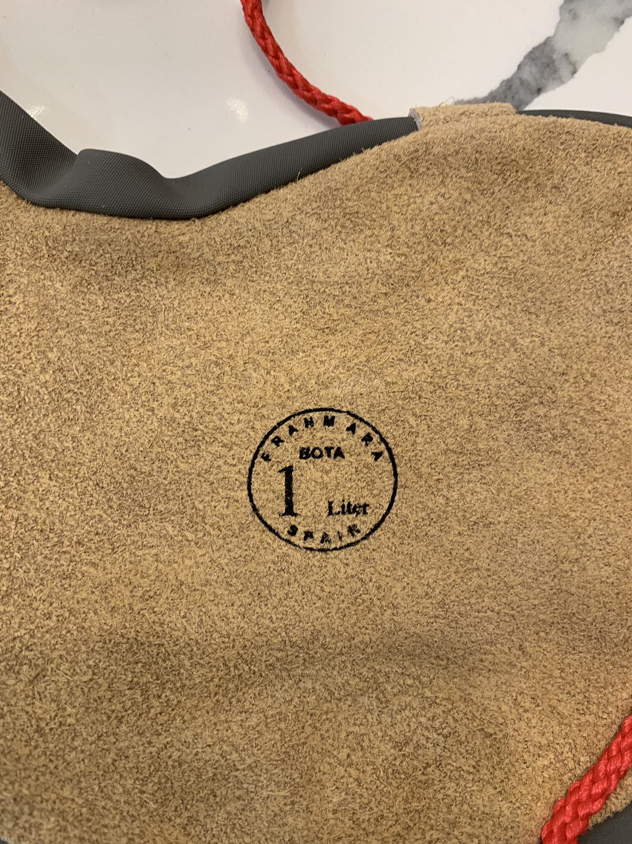 1 Liter NEW Franmara Bota Wine Skin image indicator(3)