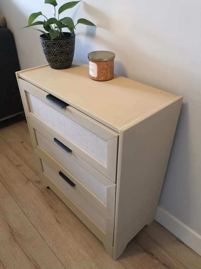 Small Dresser/Livingroom/entryway piece - photo 2