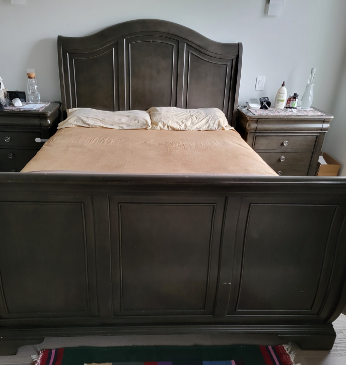 Queen size bed and chest of drawers for sale - photo 2