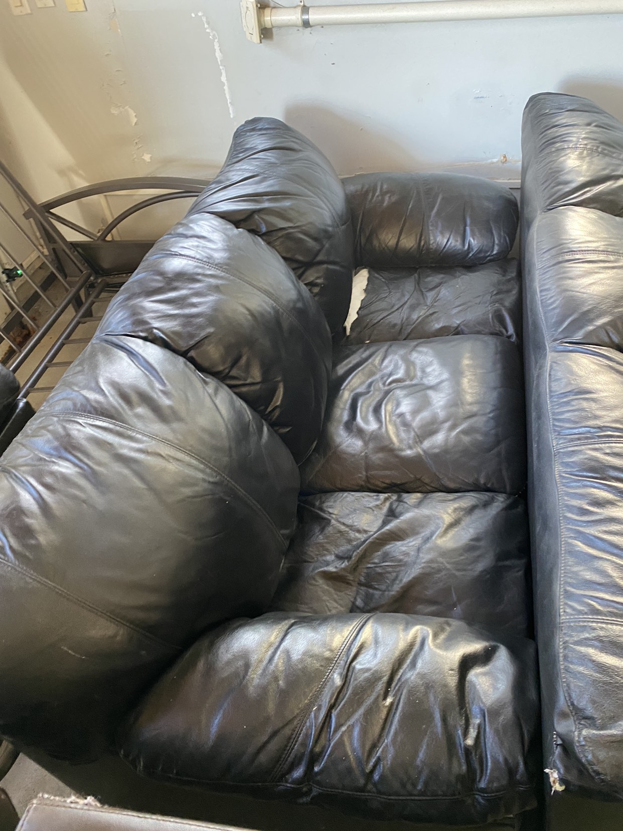 Black Leather Couches - photo 4