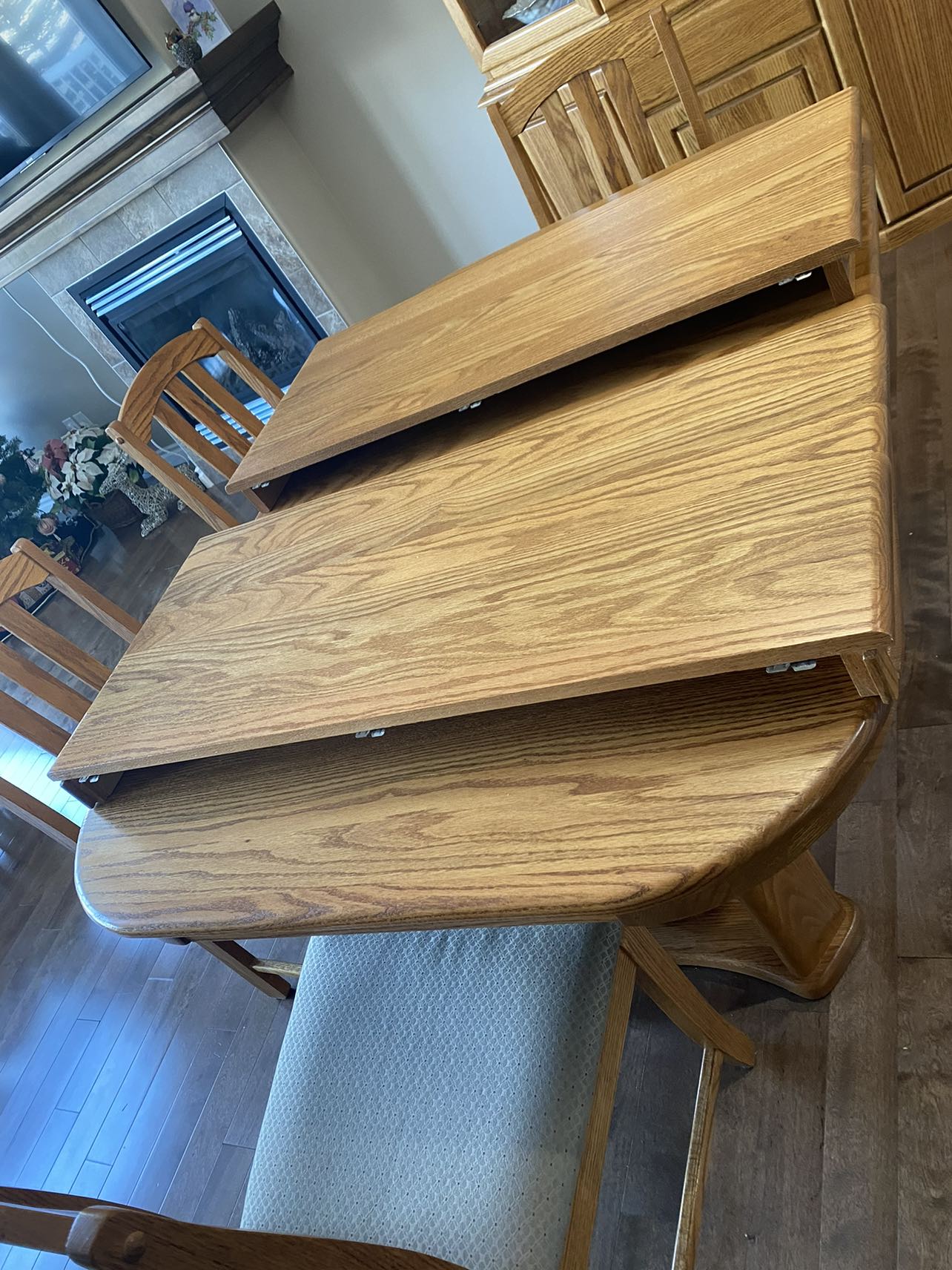 Solid Oak Dining Room Table - photo 2