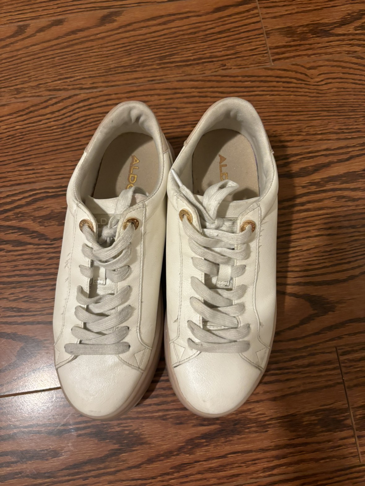 Aldo Shoes image indicator(3)