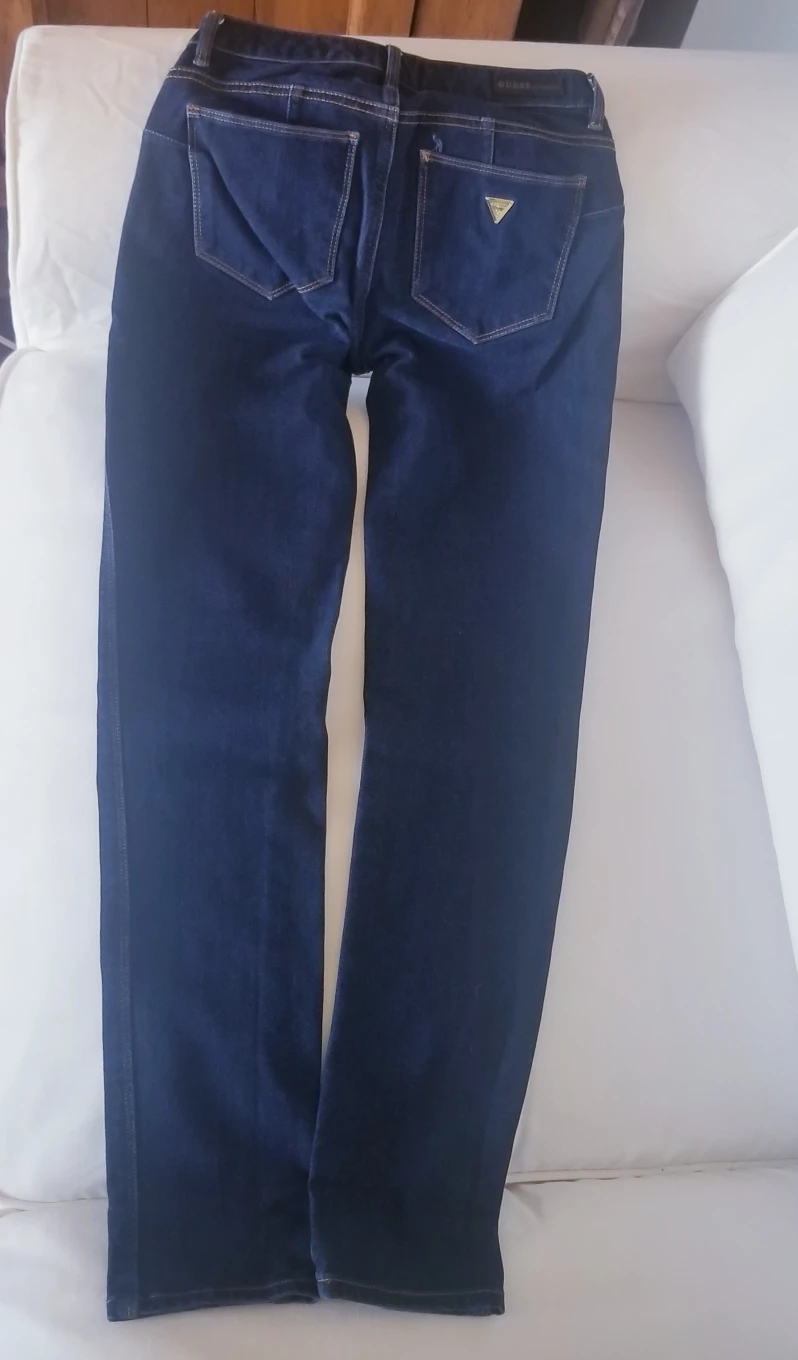 BRAND NEW! GUESS Jeans Ladies Curve X Skinny Mid Rise Size 26 image indicator(4)