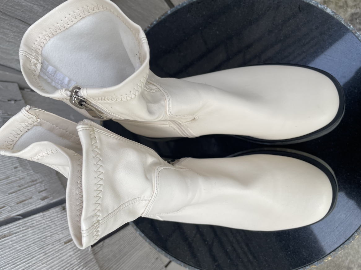 Raid storm size 39 Chelsea chunky ankle boots white wide fit image indicator(2)