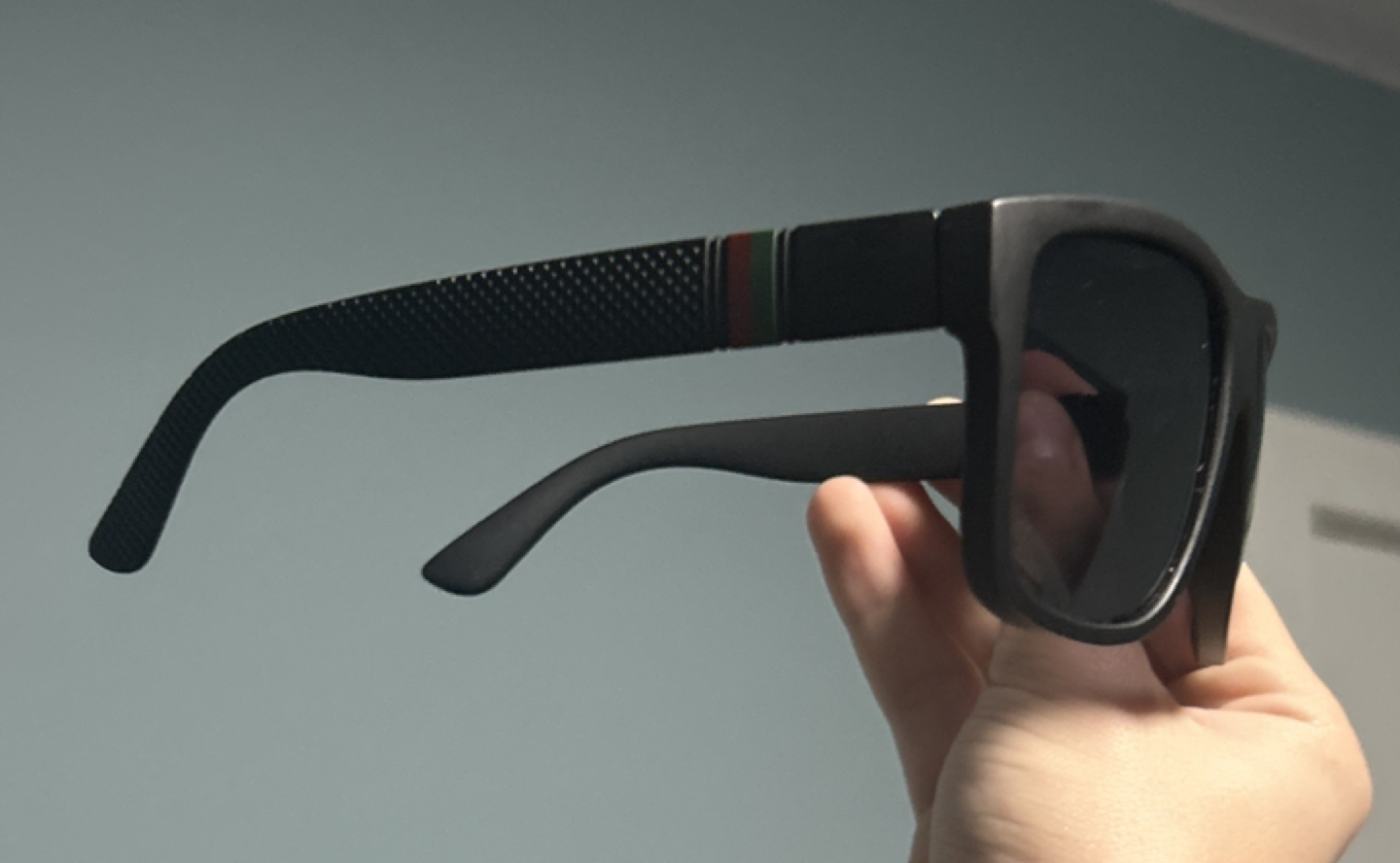 Gucci glasses image indicator(3)