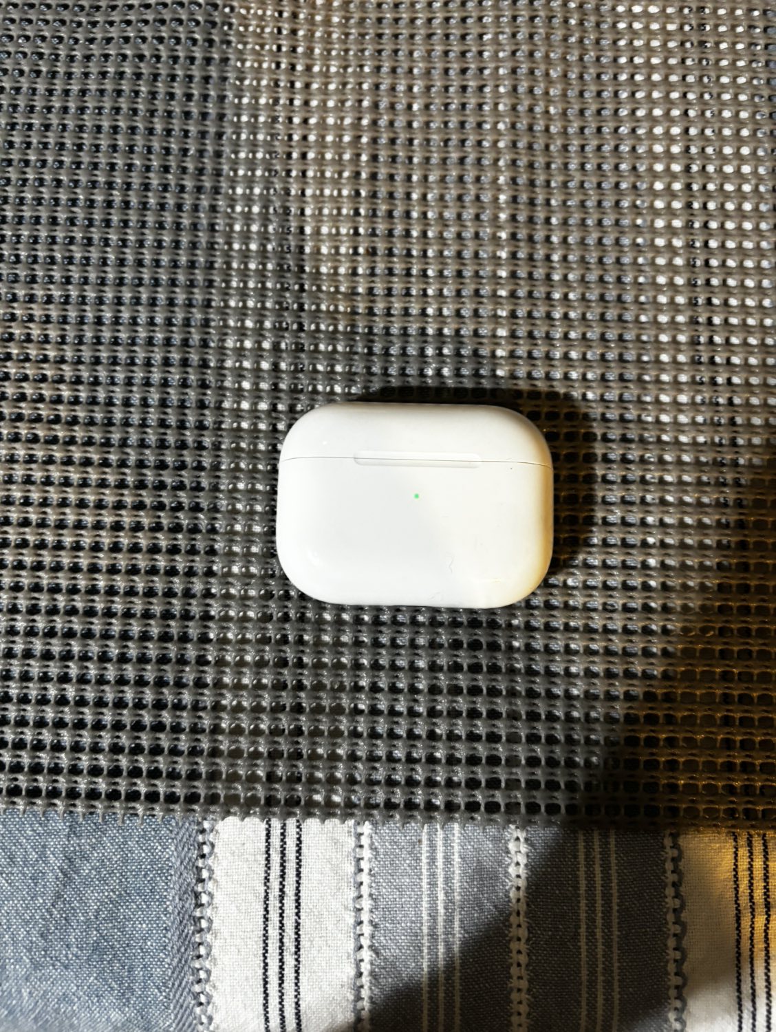 AirPods 2nd gen no right - photo 4