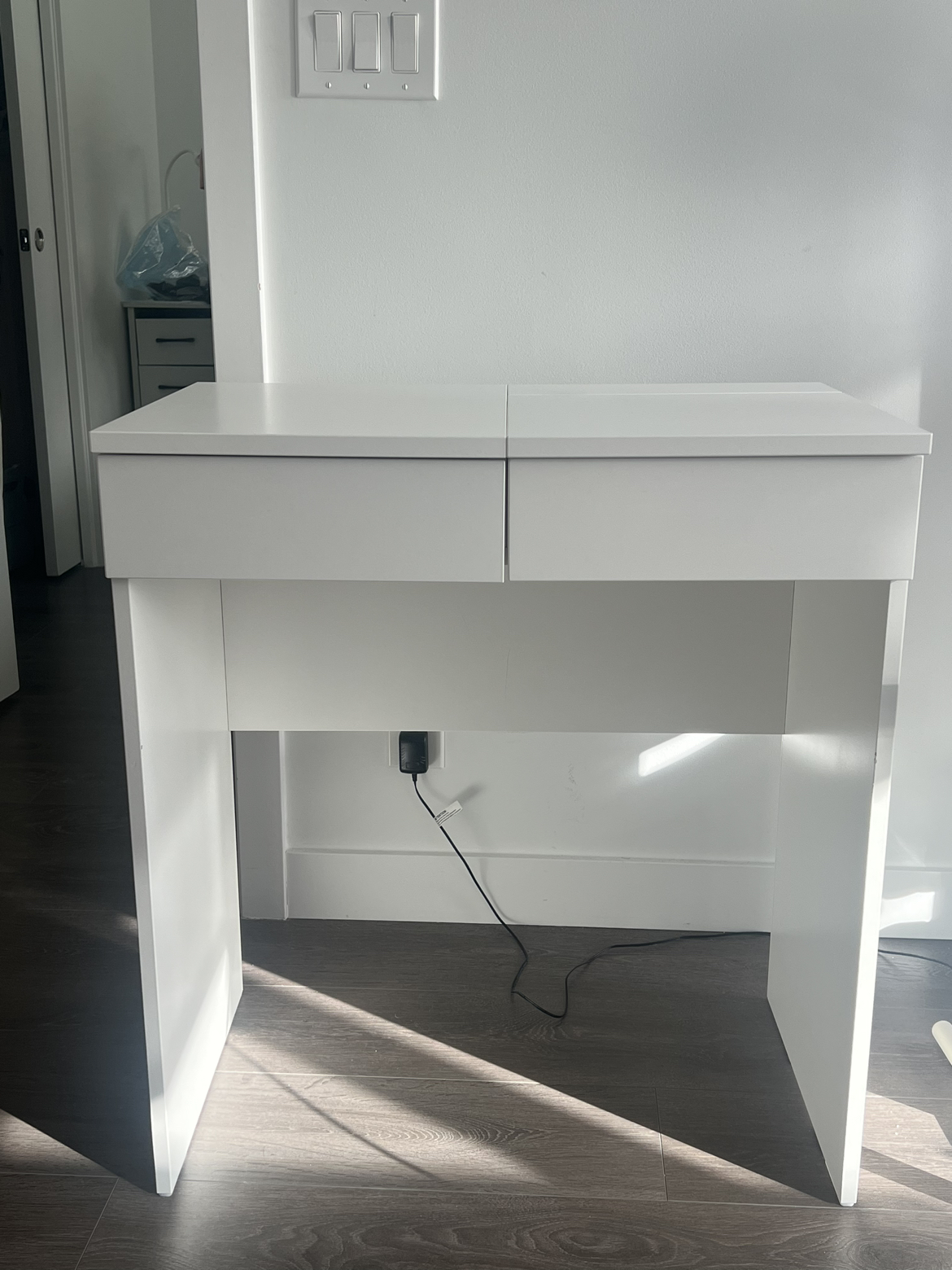 ♥️50%♥️ IKEA Dressing , Makeup table with mirror and drawers