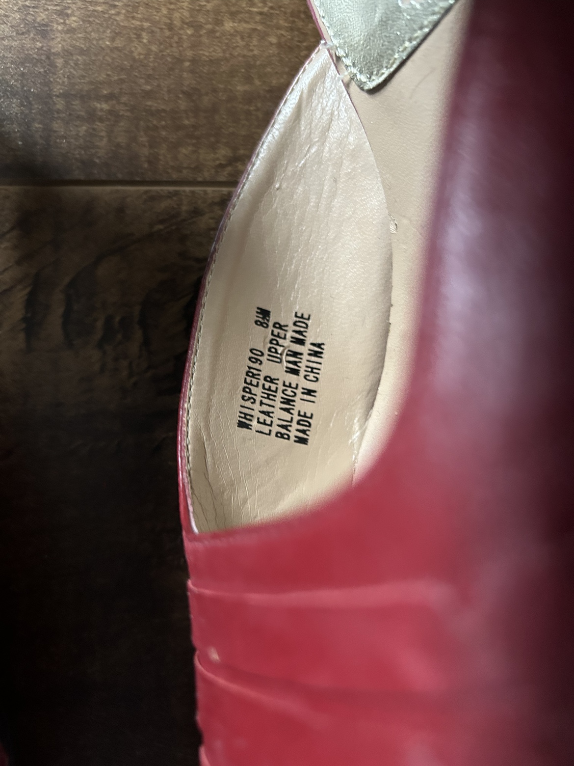 Women’s shoes - leather- size 8 M image indicator(4)