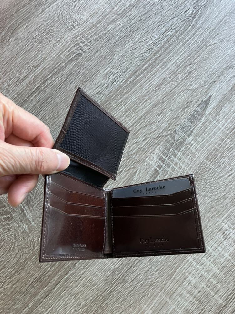 Brand new leather wallet by Guy Laroche Paris image indicator(3)