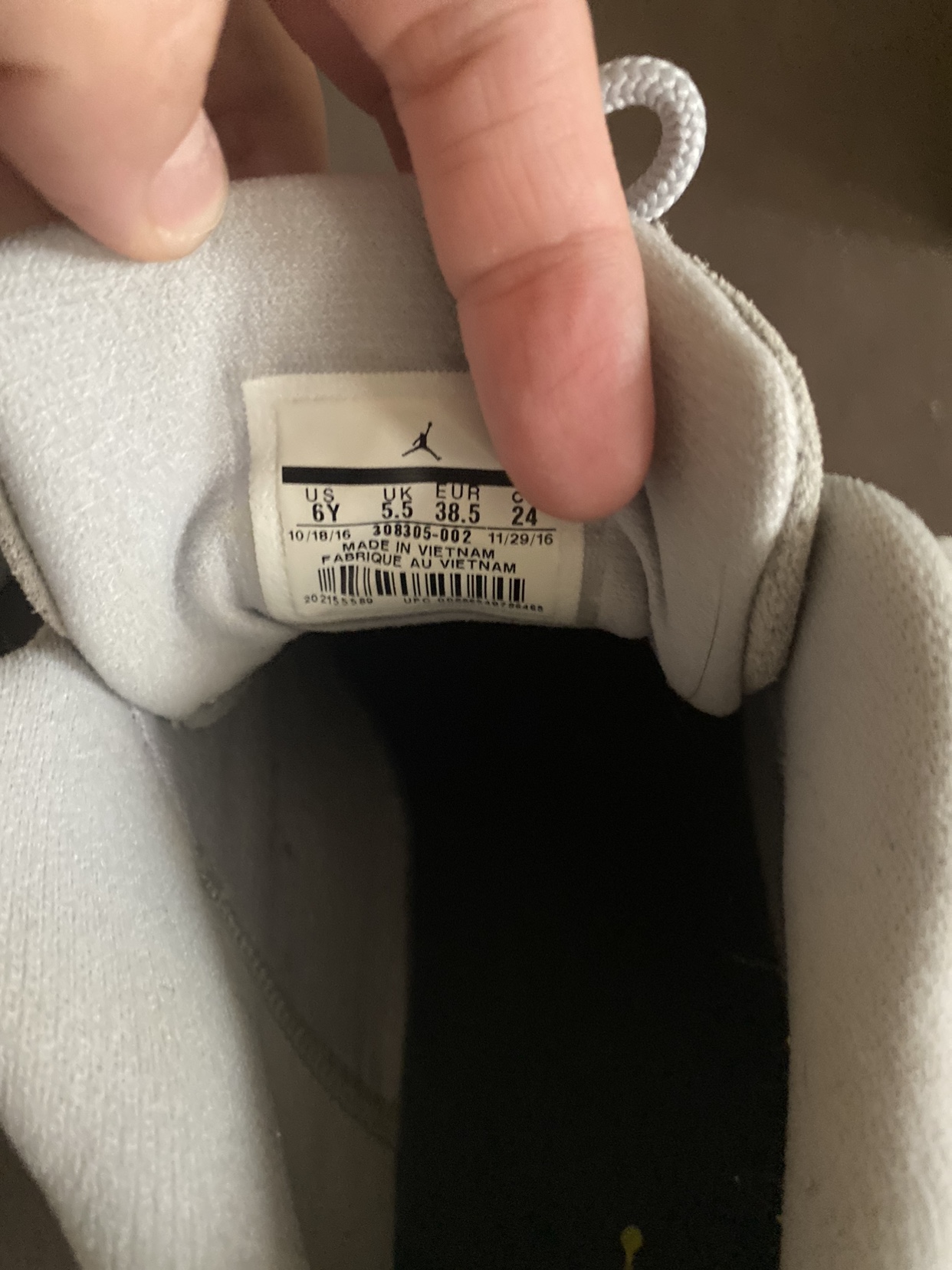 Jordan 12 Retro low wolf grey thumbnail