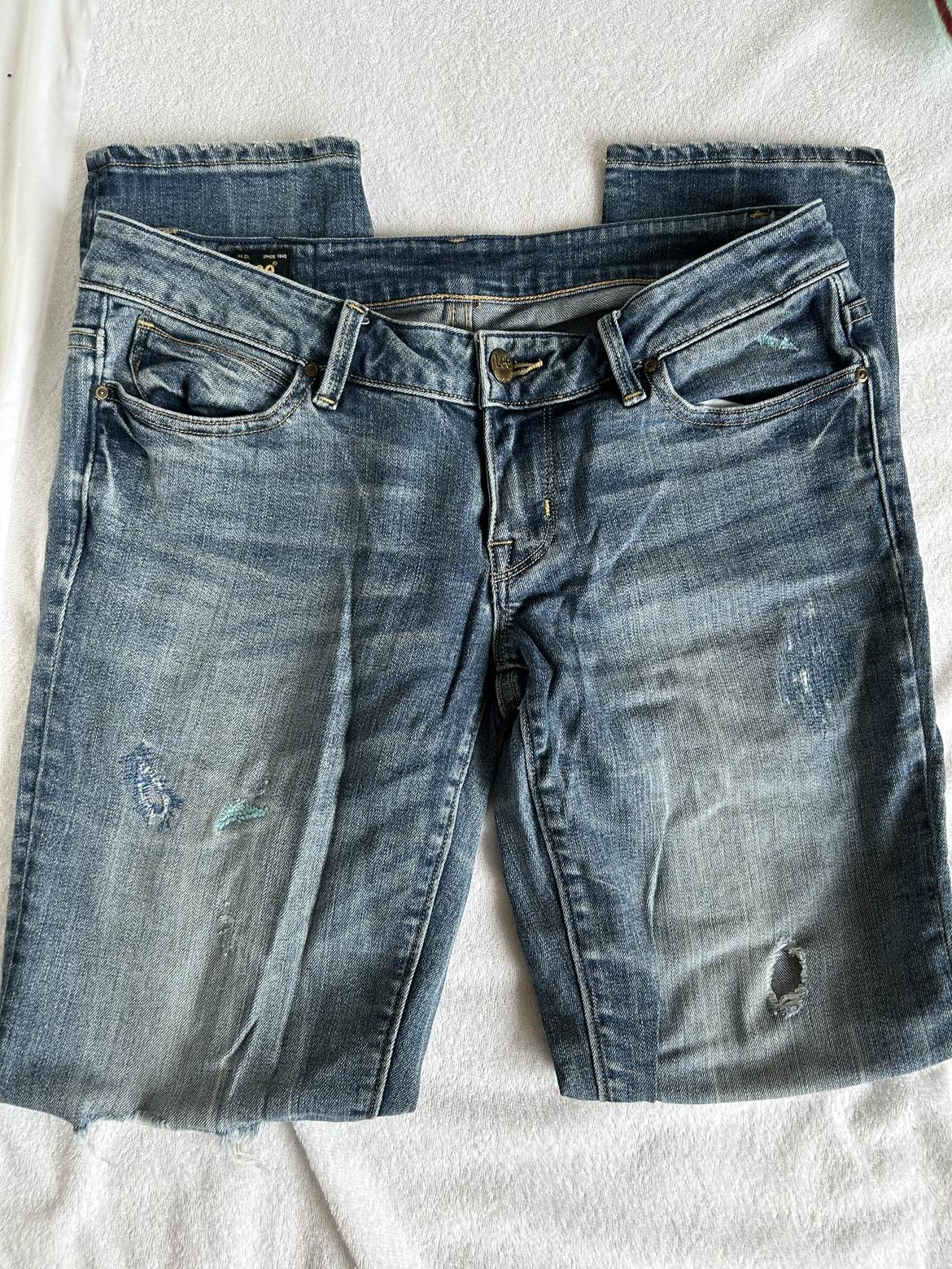 Lee Jeans