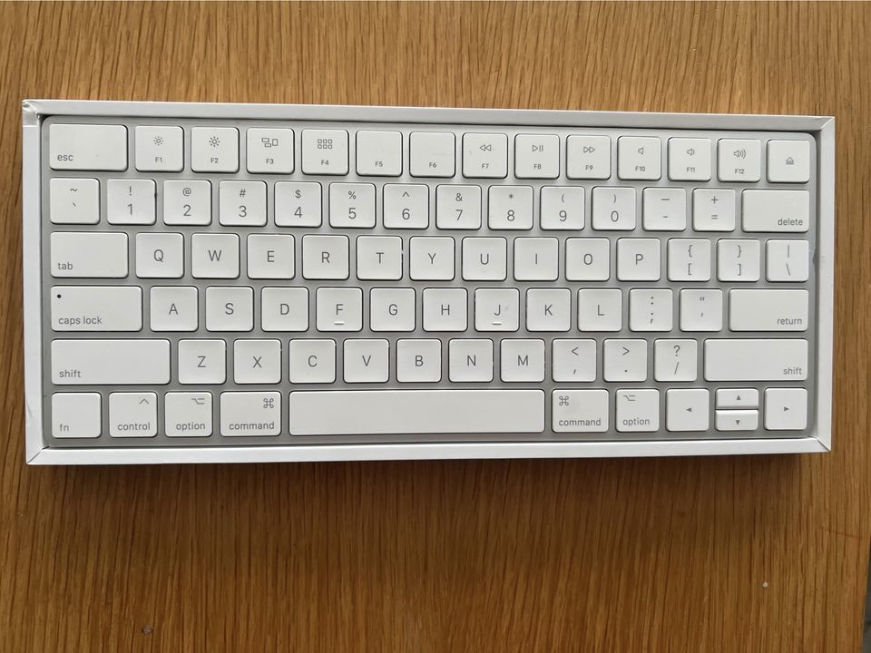 Apple Magic Keyboard 2