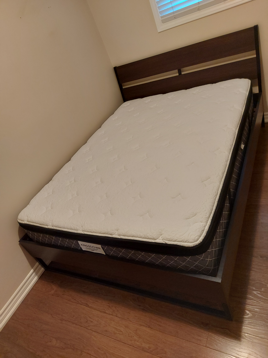 Queen size Kingdown mattress