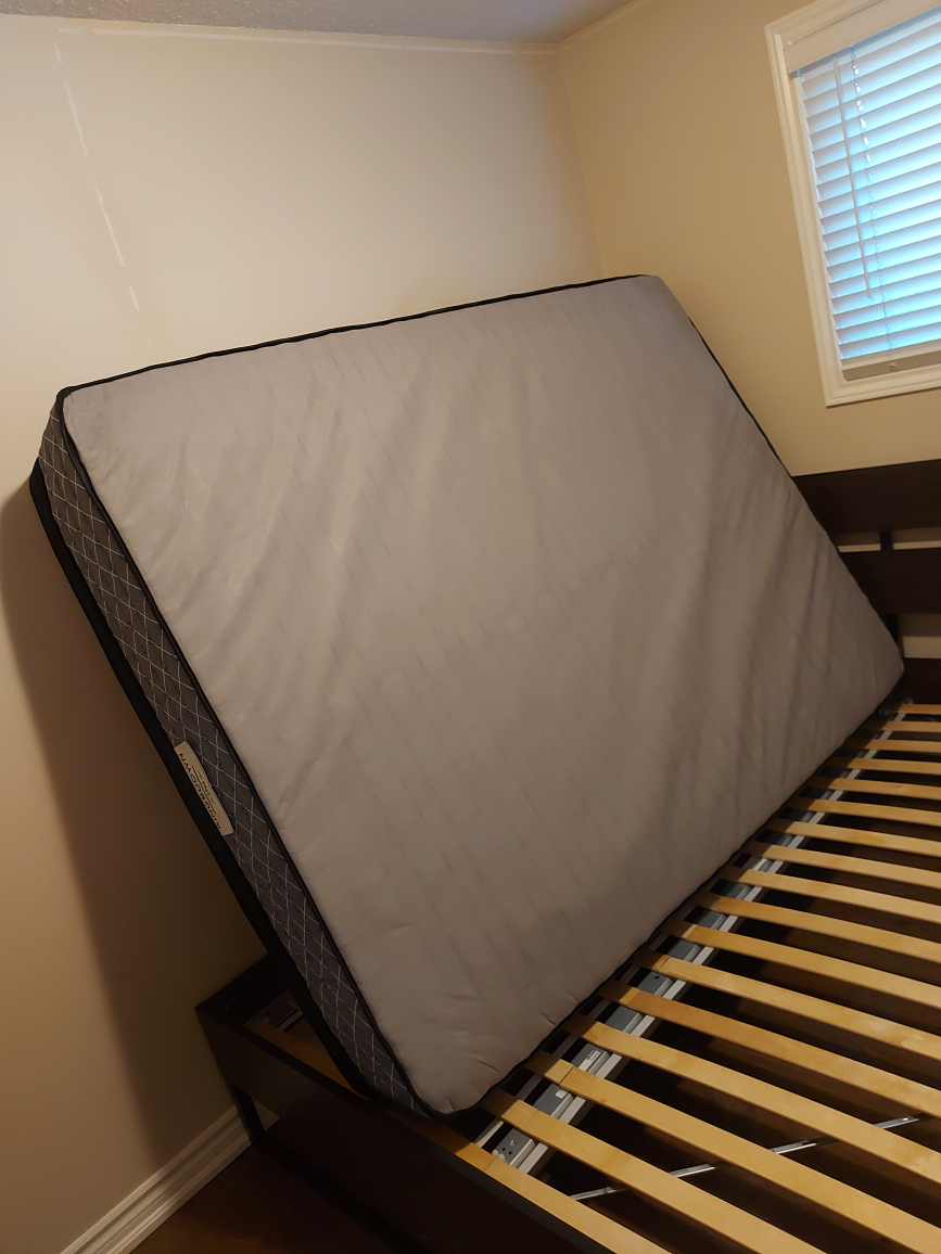 Queen size Kingdown mattress - photo 2