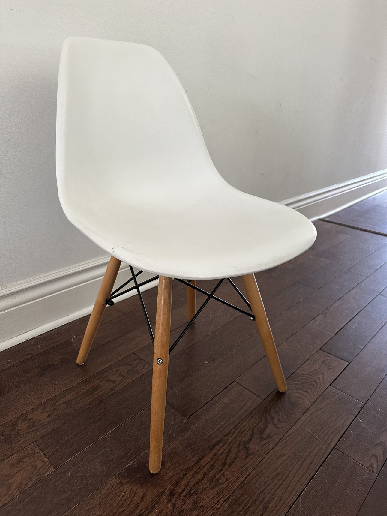 White Structube Eiffel Desk/Dining Chair thumbnail