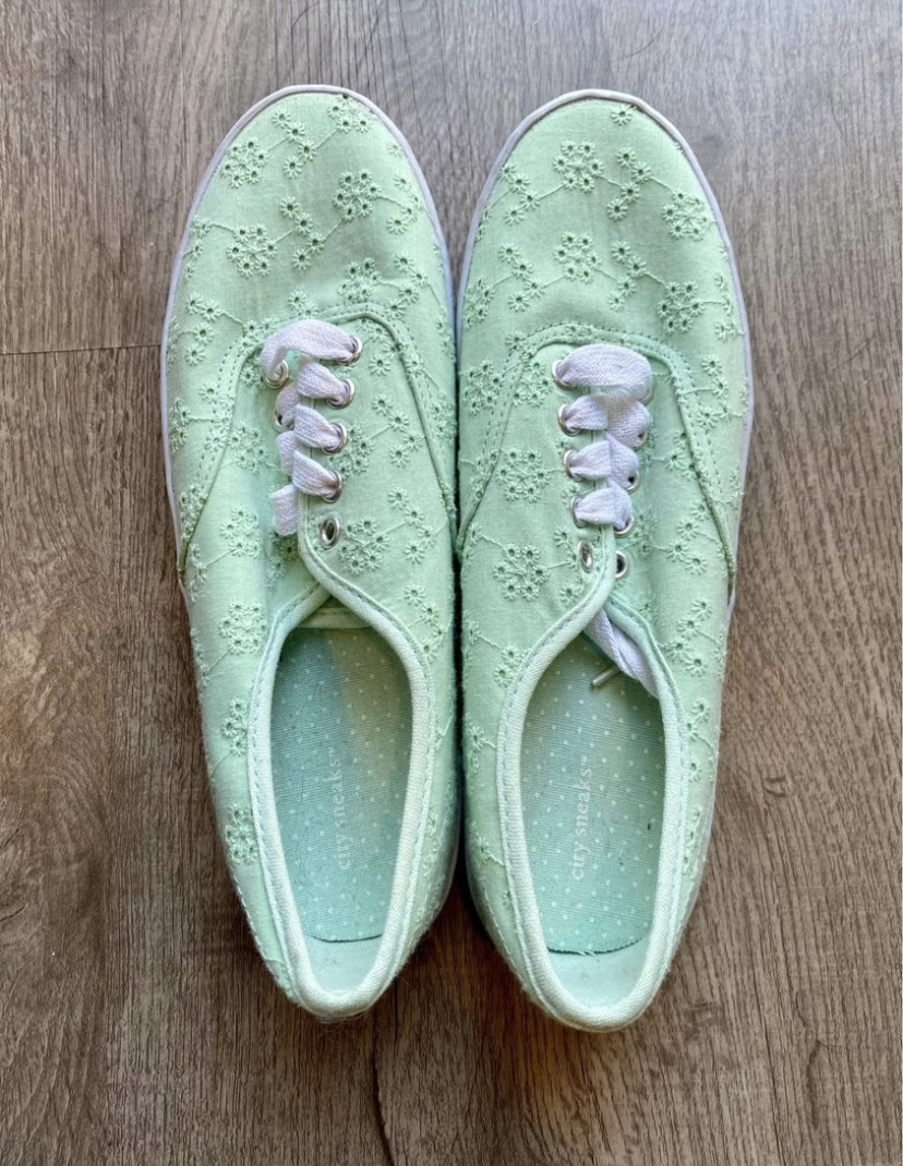 Pastel Green Canvas Women’s Shoe image indicator(2)
