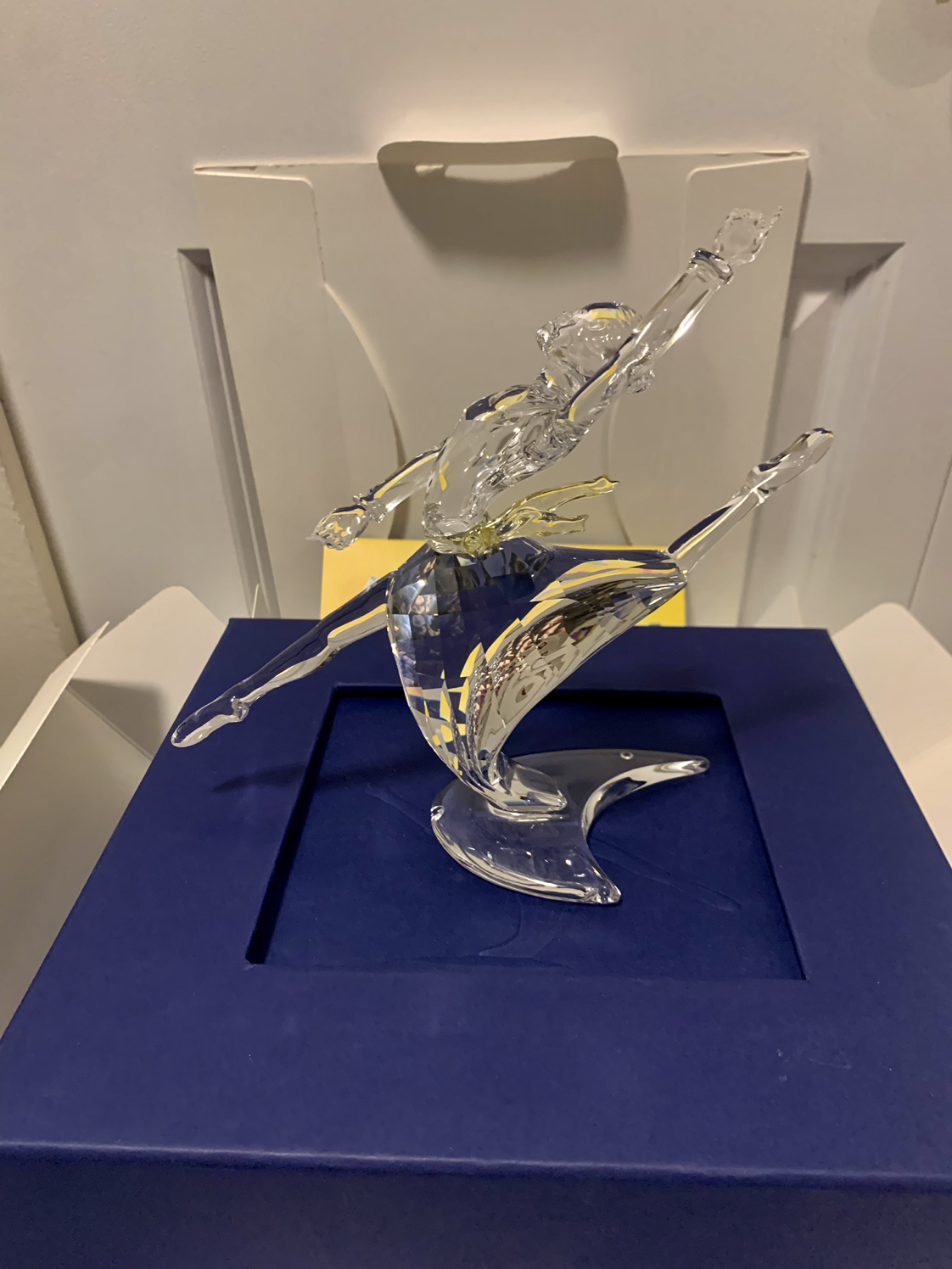 Swarovski Crystal Anna Magic Of Dance Limited Edition image indicator(3)